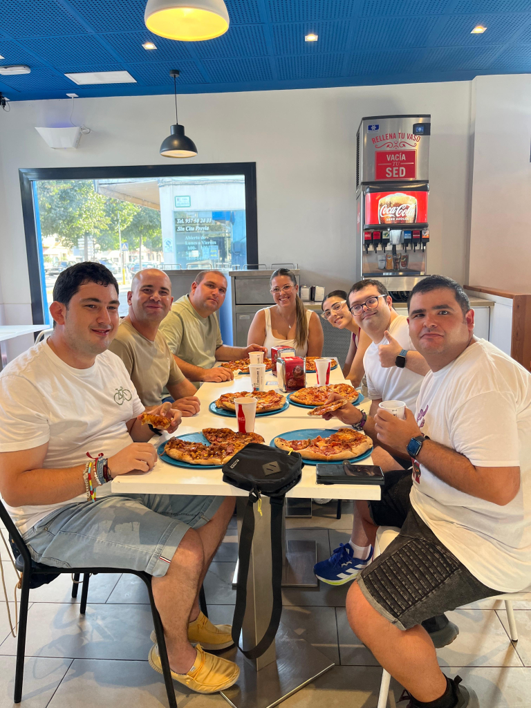 ACTIVIDAD DOMINOS PIZZA LUCENA